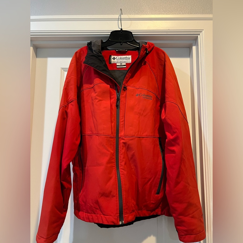 Columbia Softshell Titanium Red and Gray Jacket